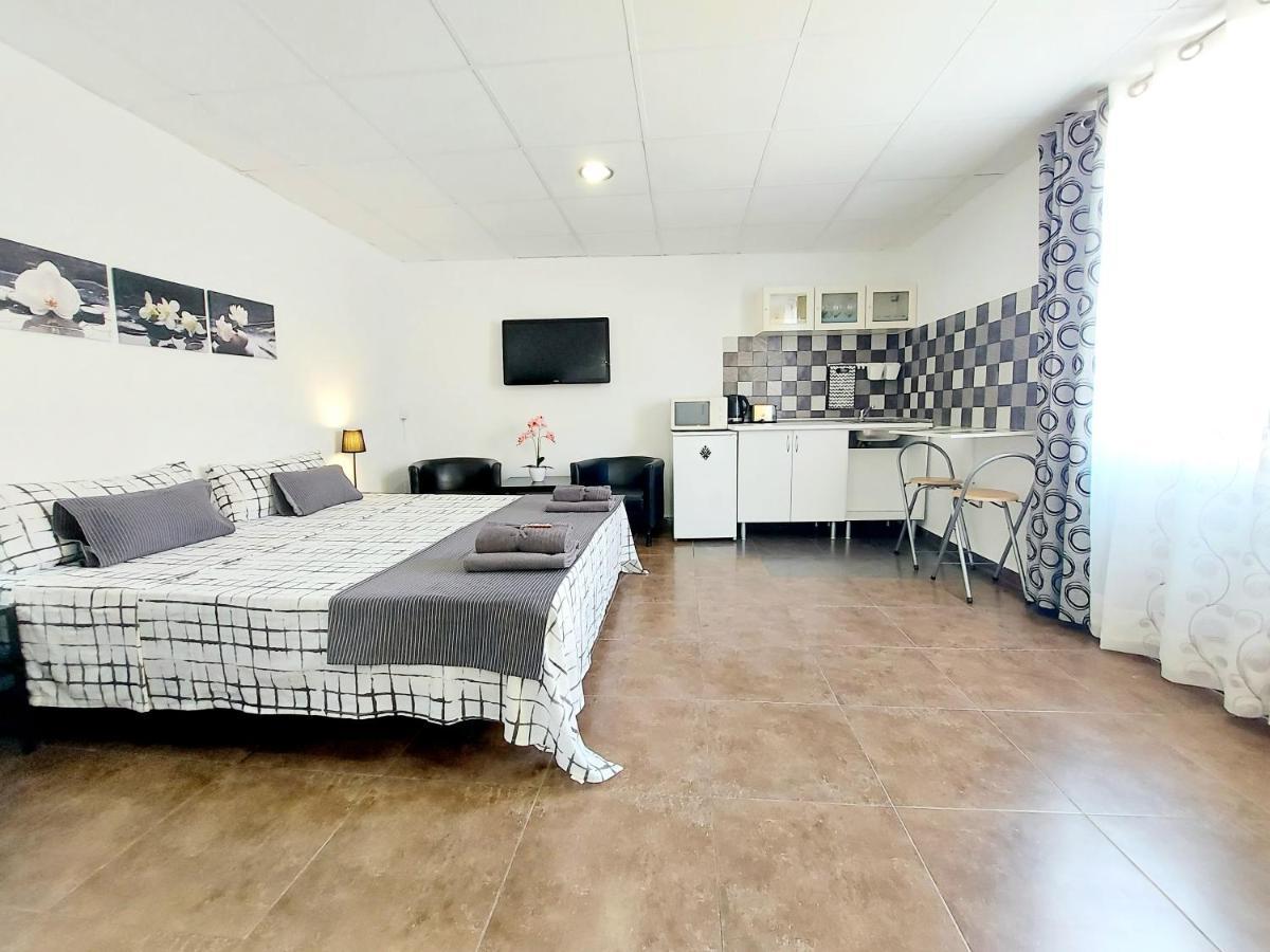 Estudios Gloria Appartement *